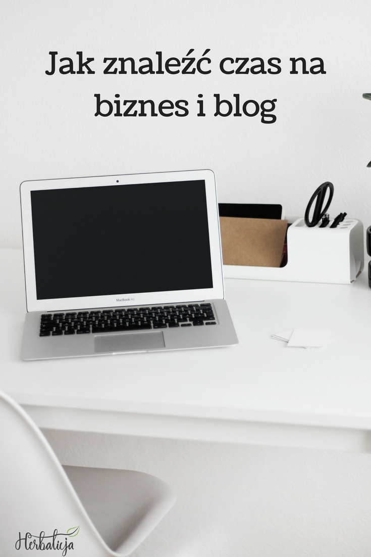 Jeśli masz pracę i życie, a dodatkowo chcesz prowadzić biznes lub bloga czas nagle szybko się kurczy. Naucz się, jak pracować wydajniej i nie zwariować. #praca #produktywność #blog #biznes